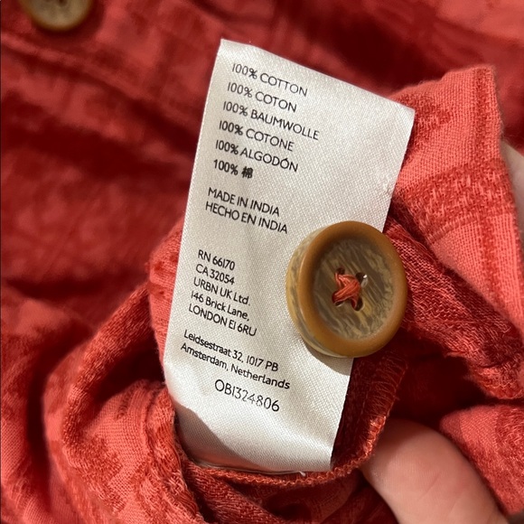 Anthropologie Sylvia Embroidered Button Back Cropped Tank Size Medium - Picture 6 of 9